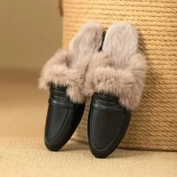 Женские Элегантные Кожаные плюшевые тапочки, теплые Корейские новые модельные туфли для пригородных поездок, тапочки для взрослых на плоской подошве