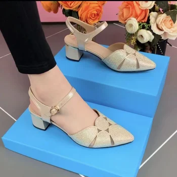 Модная дизайнерская женская обувь большого размера, новинка лета 2023, сандалии на среднем толстом каблуке с острым носком, Женская обувь Sandalias De Mujer