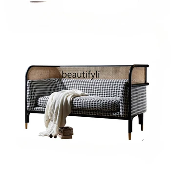 Ротанговый диван из массива дерева, журнальный столик на три места, гостиная небольшой квартиры, простой двухместный диван для отдыха