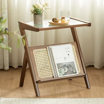 Стеклянный журнальный столик минималистичный диван в гостиной, прикроватная лампа, роскошный приставной столик из японского ротанга для проживания в семье